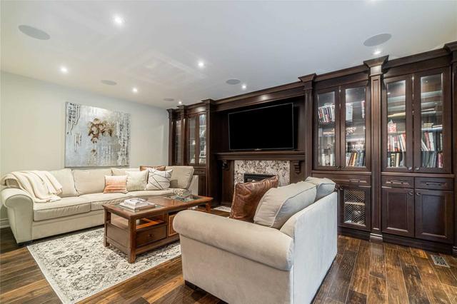 66 Hemingway Cres, House detached with 5 bedrooms, 4 bathrooms and 8 parking in Markham ON | Image 9