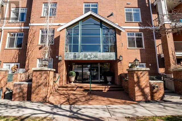 204, - 60 24 Avenue Sw, Condo with 2 bedrooms, 2 bathrooms and 1 parking in Calgary AB | Image 2