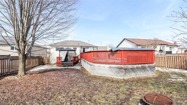 79 Mccarthy Cres, House detached with 3 bedrooms, 2 bathrooms and 2 parking in Essa ON | Image 5