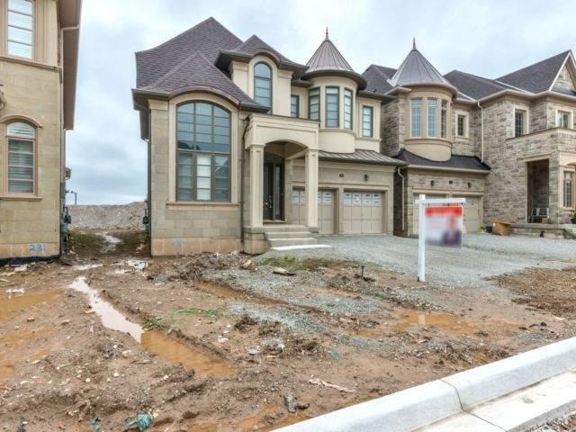 81 Threshing Mill Blvd, House detached with 4 bedrooms, 4 bathrooms and 2 parking in Oakville ON | Image 3