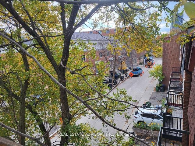 201 - 829 Richmond St W, Townhouse with 3 bedrooms, 2 bathrooms and 1 parking in Toronto ON | Image 13