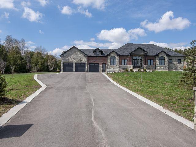9444 Wellington Road 124, House detached with 3 bedrooms, 3 bathrooms and 13 parking in Erin ON | Image 1