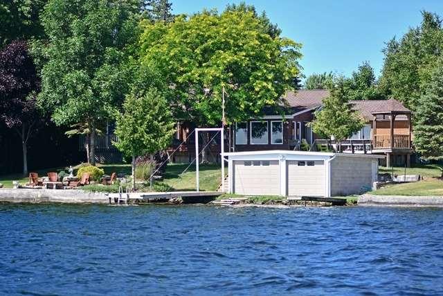 104 Hardwood St, House detached with 5 bedrooms, 2 bathrooms and 6 parking in Kawartha Lakes ON | Image 1