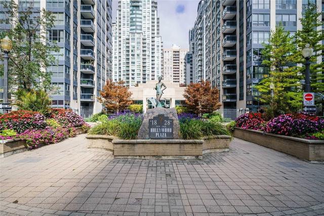 302 - 18 Hollywood Ave, Condo with 1 bedrooms, 1 bathrooms and 1 parking in Toronto ON | Image 12