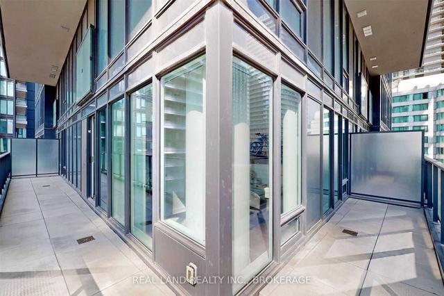 1911 - 125 Blue Jays Way, Condo with 2 bedrooms, 2 bathrooms and 1 parking in Toronto ON | Image 26
