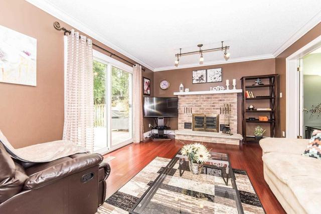 77 Canadian Oaks Dr, House detached with 3 bedrooms, 3 bathrooms and 2 parking in Whitby ON | Image 6