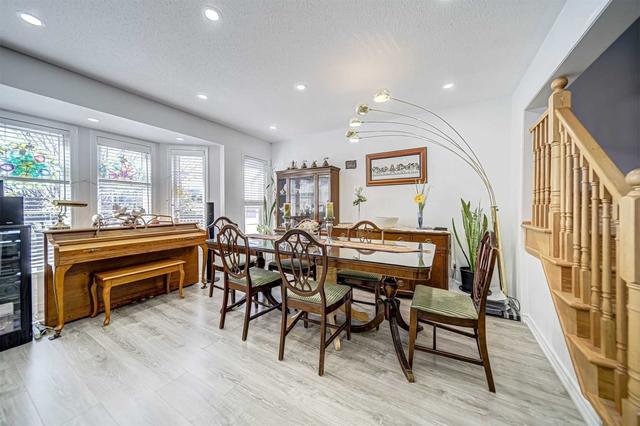 81 Mendelssohn St, House attached with 3 bedrooms, 2 bathrooms and 2 parking in Toronto ON | Image 19