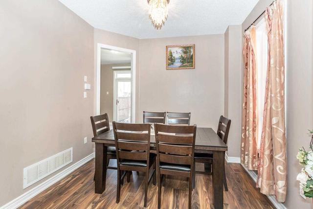 112 Nathaniel Cres, House semidetached with 3 bedrooms, 4 bathrooms and 4 parking in Brampton ON | Image 3