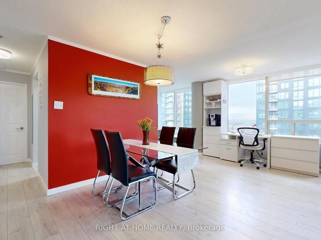 2208 - 330 Rathburn Rd W, Condo with 2 bedrooms, 2 bathrooms and 2 parking in Mississauga ON | Image 10