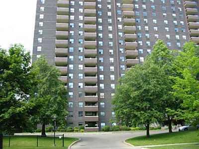 404 - 966 Inverhouse Dr, Condo with 2 bedrooms, 2 bathrooms and 1 parking in Mississauga ON | Image 1