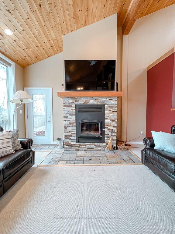 621 Deer Run Rd, House detached with 4 bedrooms, 3 bathrooms and 8 parking in Magnetawan ON | Image 6