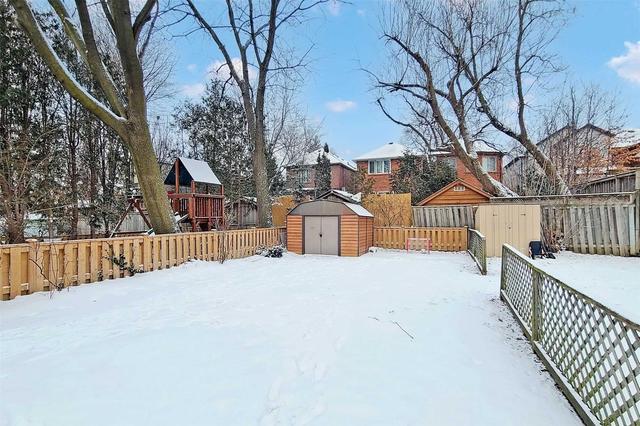 528 Roselawn Ave, House detached with 3 bedrooms, 3 bathrooms and 1 parking in Toronto ON | Image 35
