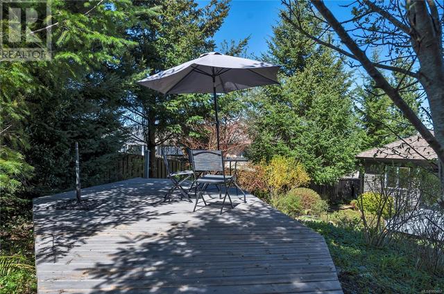 953 Holm Rd, House detached with 4 bedrooms, 3 bathrooms and 4 parking in Campbell River BC | Image 49