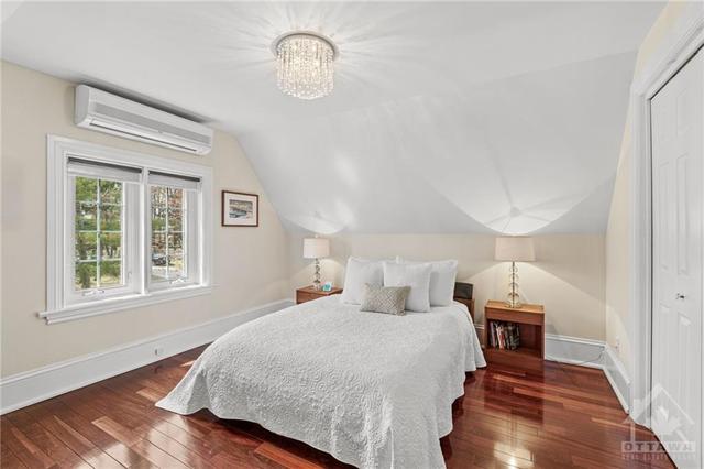 233 Strathburn Street, House detached with 7 bedrooms, 6 bathrooms and 8 parking in Mississippi Mills ON | Image 14