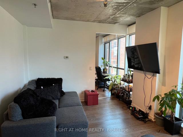 311 - 8 Gladstone Ave, Condo with 2 bedrooms, 1 bathrooms and 1 parking in Toronto ON | Image 7