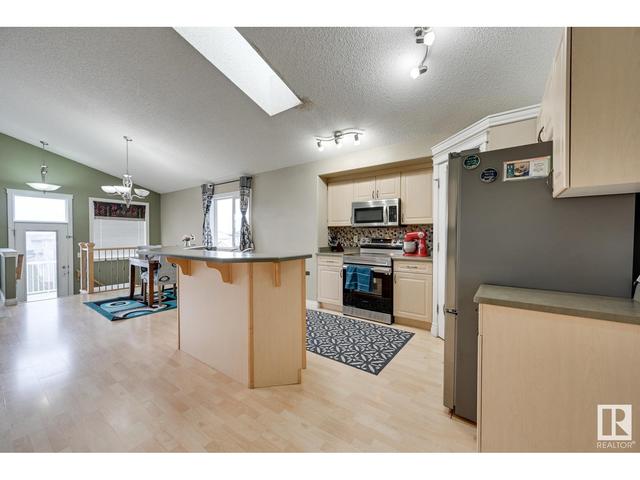 15407 47 St Nw, House detached with 5 bedrooms, 3 bathrooms and null parking in Edmonton AB | Image 5