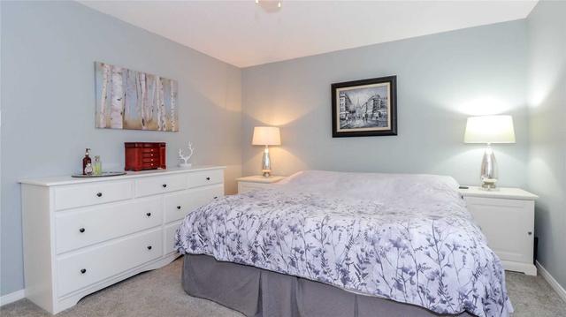 26 Irwin Dr, House detached with 3 bedrooms, 3 bathrooms and 6 parking in Barrie ON | Image 17