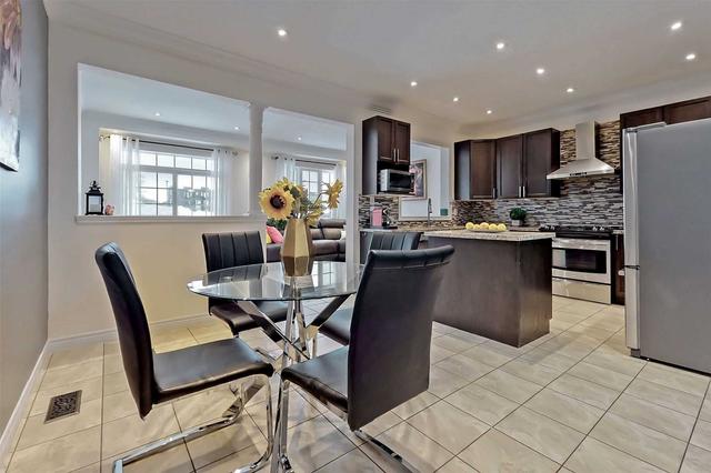 58 Millhouse Crt, House attached with 4 bedrooms, 4 bathrooms and 4 parking in Vaughan ON | Image 6