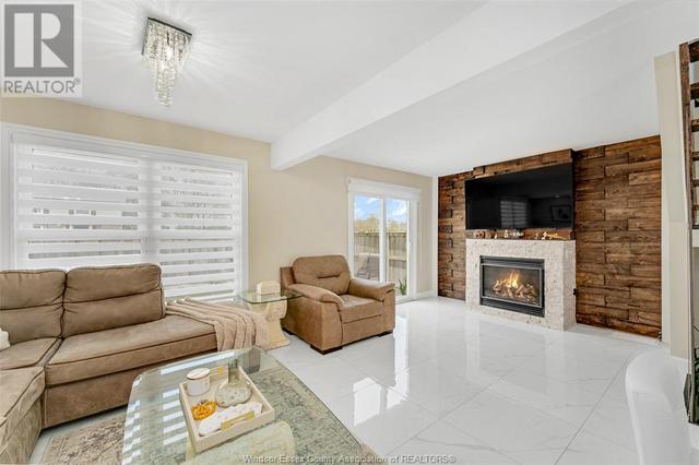 1114 Heathfield, House detached with 3 bedrooms, 1 bathrooms and null parking in Windsor ON | Image 11