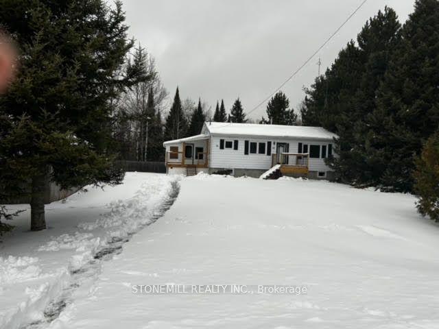 143 Arthur St N, House detached with 3 bedrooms, 1 bathrooms and 10 parking in Sudbury, Unorganized, North Part ON | Image 1