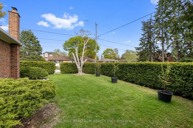 12 Sussex Ave, House detached with 2 bedrooms, 4 bathrooms and 4 parking in Richmond Hill ON | Image 20