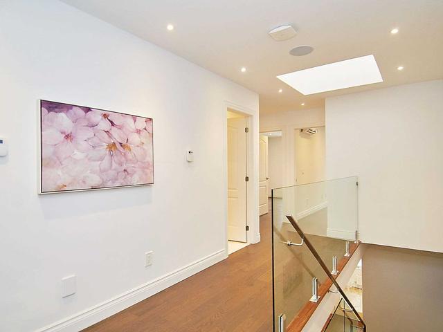 88 Bude St, House detached with 3 bedrooms, 4 bathrooms and 1 parking in Toronto ON | Image 2
