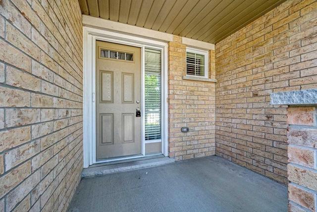 19 - 19 Summerfield Dr, Townhouse with 3 bedrooms, 3 bathrooms and 2 parking in Guelph ON | Image 32