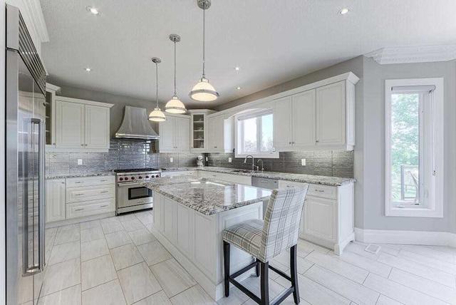 95 Stokes Tr, House detached with 3 bedrooms, 4 bathrooms and 9 parking in Milton ON | Image 6