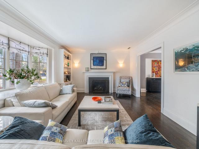 34 Kimbark Blvd, House detached with 4 bedrooms, 4 bathrooms and 5 parking in Toronto ON | Image 36