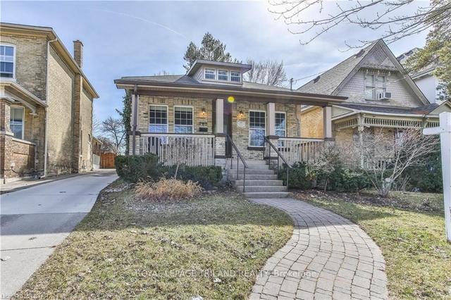 785 Queens Ave, House detached with 3 bedrooms, 2 bathrooms and 2 parking in London ON | Image 1