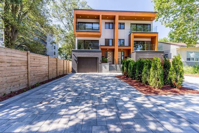 1020 Roosevelt Rd, House semidetached with 4 bedrooms, 3 bathrooms and 7 parking in Mississauga ON | Image 1