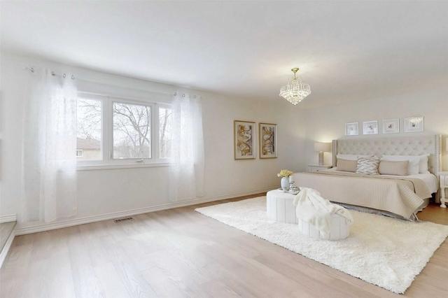 2088 Grand Blvd, House detached with 4 bedrooms, 5 bathrooms and 5 parking in Oakville ON | Image 14