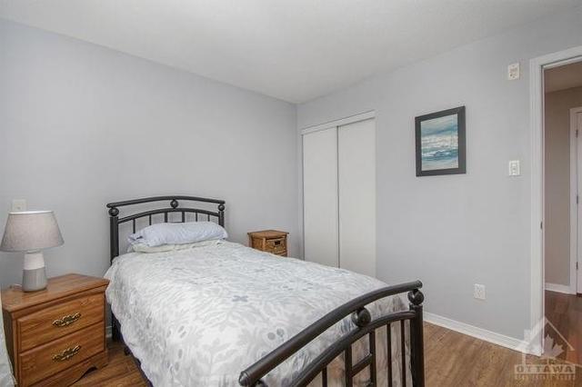 5 - 2082 Valin Street, Condo with 2 bedrooms, 2 bathrooms and 1 parking in Ottawa ON | Image 10
