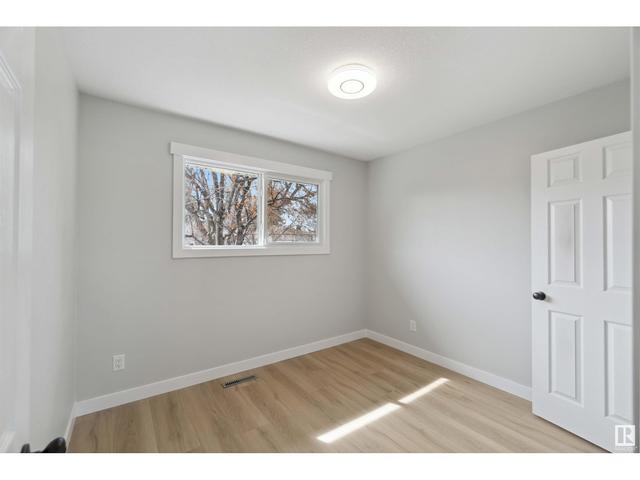 16011 92 Av Nw, House detached with 5 bedrooms, 2 bathrooms and null parking in Edmonton AB | Image 17