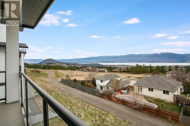 2811 Copper Ridge Drive, House detached with 4 bedrooms, 3 bathrooms and 4 parking in West Kelowna BC | Image 23