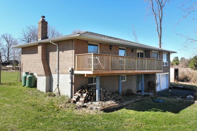 940 Portage Rd, House detached with 3 bedrooms, 1 bathrooms and 12 parking in Kawartha Lakes ON | Image 11