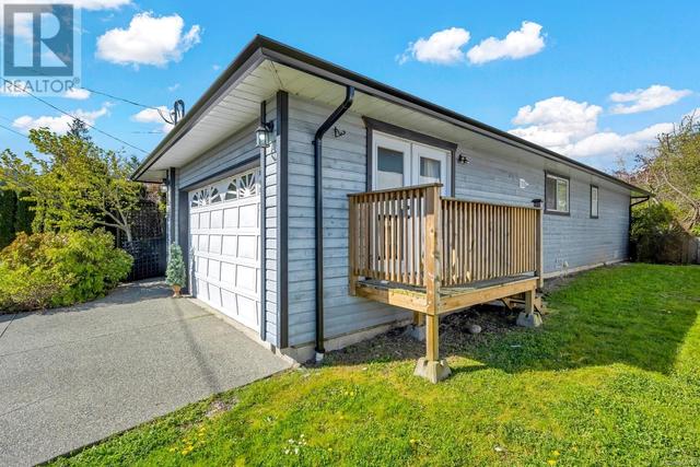 8076 Spinnaker Dr, House detached with 3 bedrooms, 3 bathrooms and 3 parking in North Cowichan BC | Image 48