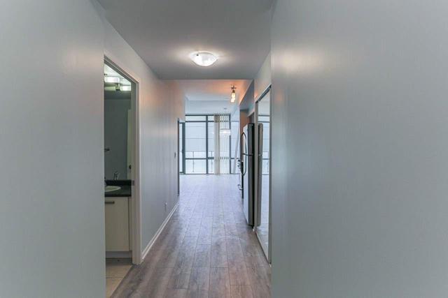 1501 - 832 Bay St, Condo with 1 bedrooms, 1 bathrooms and 0 parking in Toronto ON | Image 4