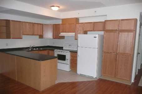 13 - 11 Pine St, Townhouse with 2 bedrooms, 2 bathrooms and null parking in Toronto ON | Image 4