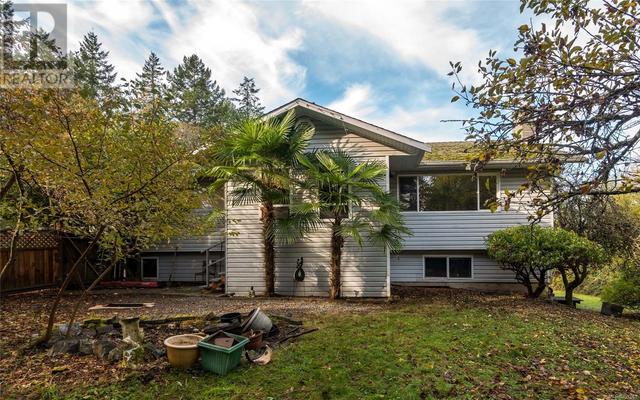 9146 West Saanich Rd, House detached with 5 bedrooms, 4 bathrooms and 10 parking in North Saanich BC | Image 6