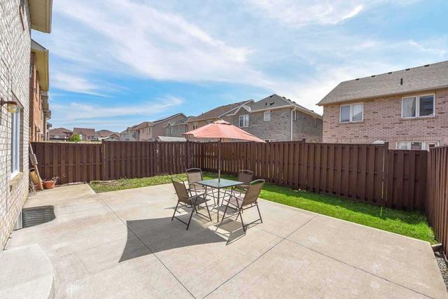 31 Lennon Tr, House detached with 4 bedrooms, 5 bathrooms and 5 parking in Brampton ON | Image 29