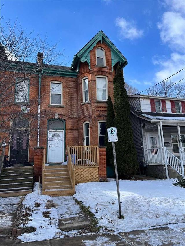 228 Hunter St E, House semidetached with 3 bedrooms, 2 bathrooms and 0 parking in Hamilton ON | Image 1