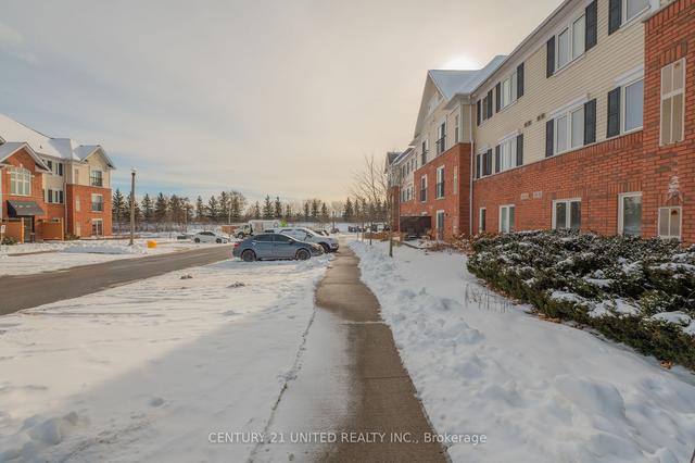 304 - 300 Spillsbury Dr, Condo with 2 bedrooms, 1 bathrooms and 1 parking in Peterborough ON | Image 12