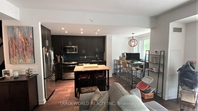 th01 - 2220 Lake Shore Blvd W, Townhouse with 2 bedrooms, 3 bathrooms and 1 parking in Toronto ON | Image 29