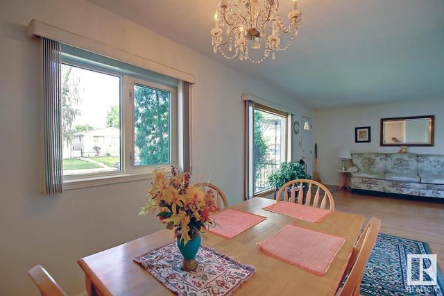 12011 77 St Nw, House detached with 4 bedrooms, 2 bathrooms and null parking in Edmonton AB | Image 9