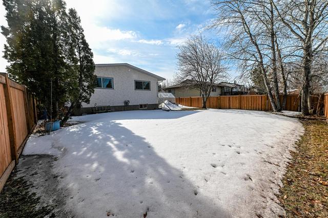 9914 75 Avenue, House detached with 5 bedrooms, 2 bathrooms and 3 parking in Greenview No. 16 AB | Image 32