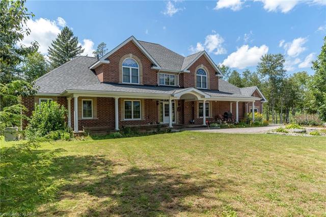 257 Lindsay Street S, House detached with 4 bedrooms, 4 bathrooms and 10 parking in Kawartha Lakes ON | Image 23