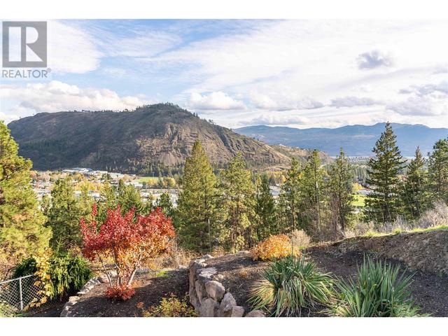 1927 Cornerstone Drive, House detached with 4 bedrooms, 3 bathrooms and 4 parking in West Kelowna BC | Image 11