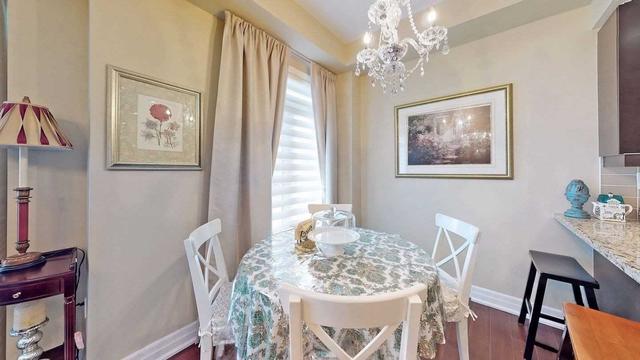 49 Beverley Glen Blvd, Townhouse with 3 bedrooms, 3 bathrooms and 2 parking in Vaughan ON | Image 7