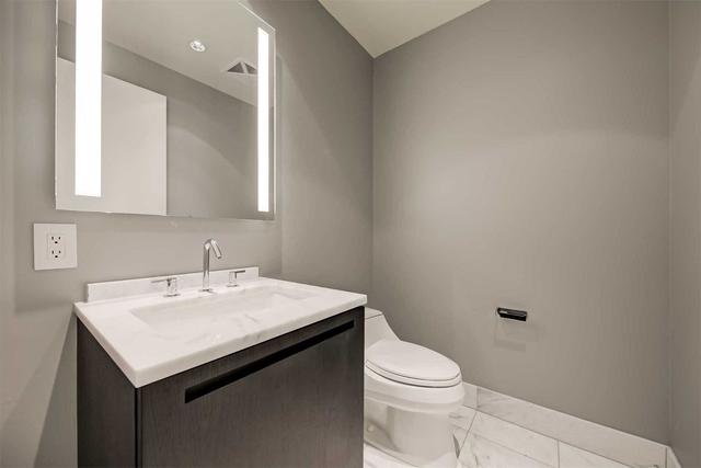 3201 - 180 University Ave, Condo with 2 bedrooms, 3 bathrooms and 1 parking in Toronto ON | Image 16